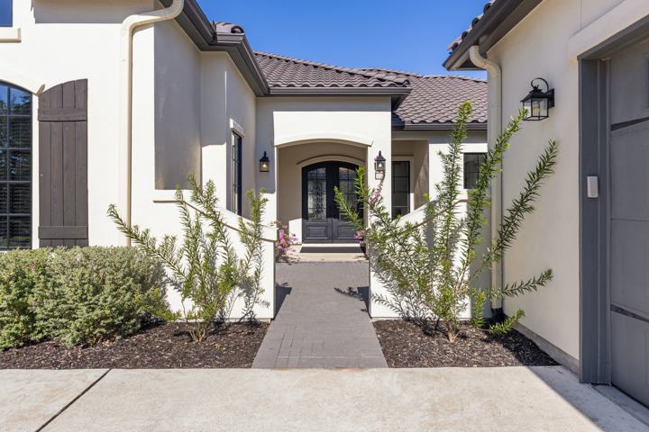 Entry walk to the courtyard